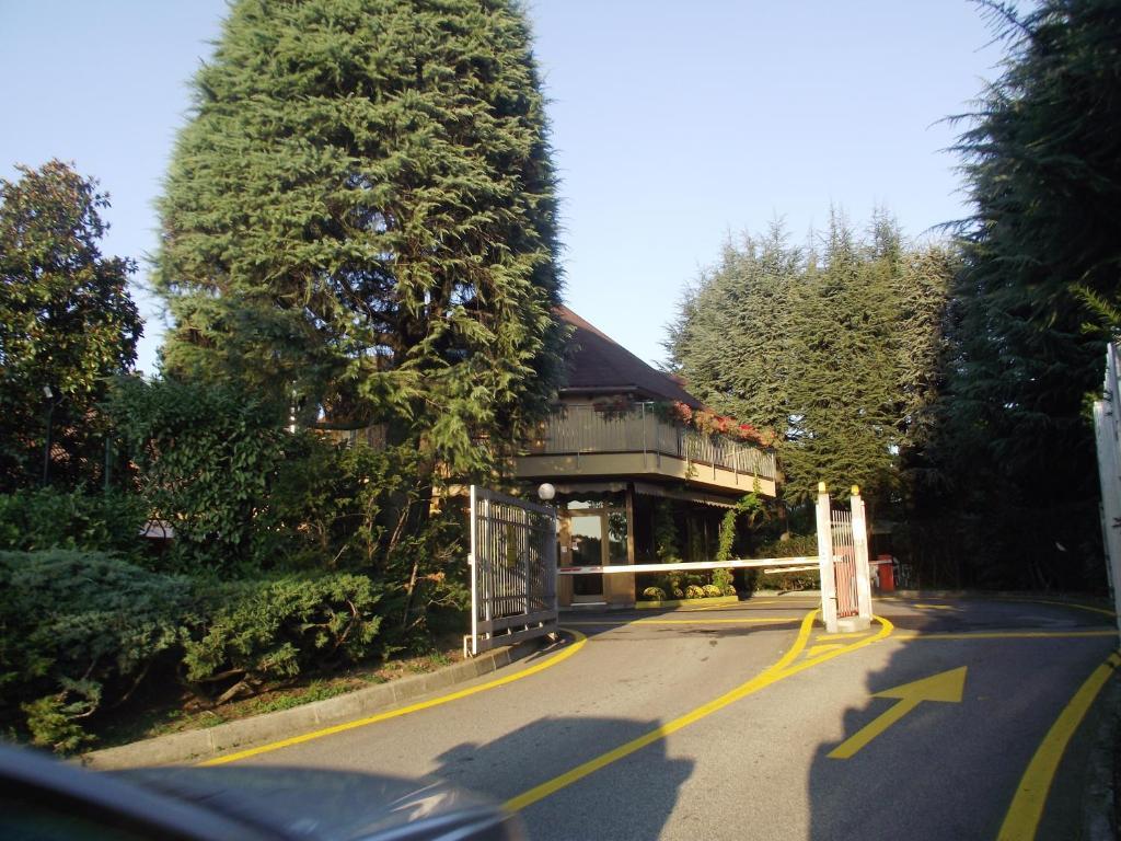 欧维斯特汽车旅馆 Vittuone 外观 照片